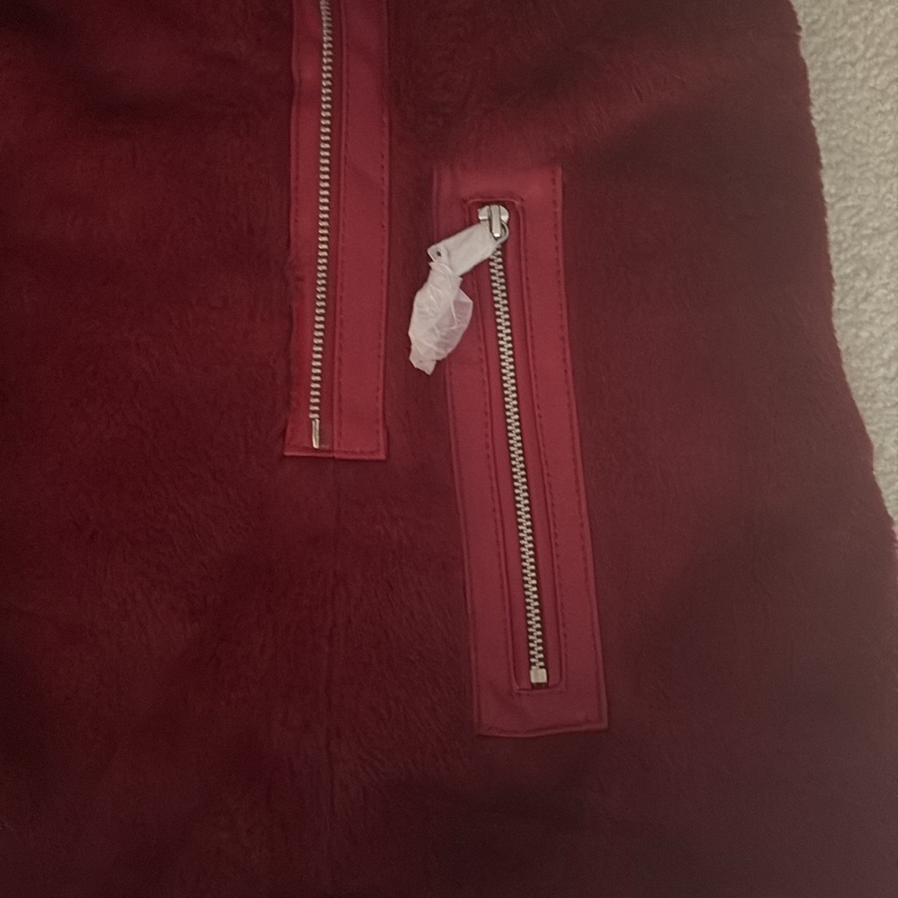 Fleece Vest - Picture 6 of 7